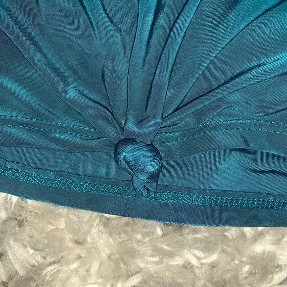 Workout Top - Picture 2 of 3